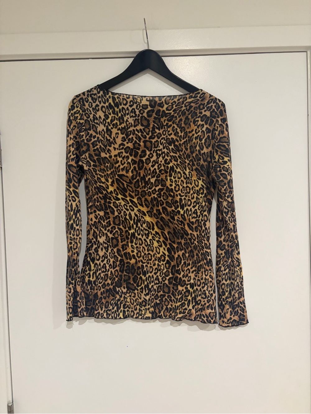 intimissimi cashmere Leopard Print Long Sleeve Top in Brown and Black